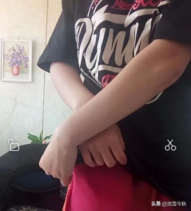 抖音衣服下擺怎么打結(jié)？