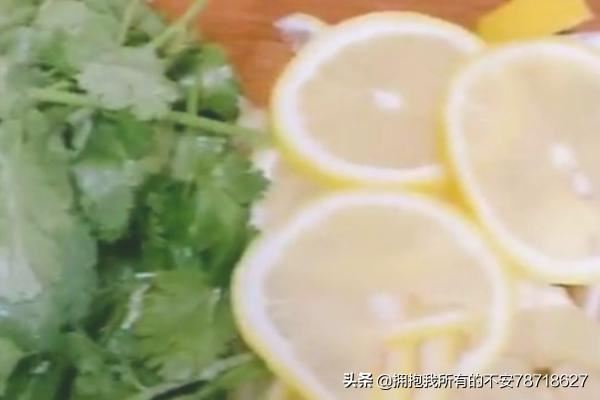 抖音上面的網(wǎng)紅雞爪怎么做？