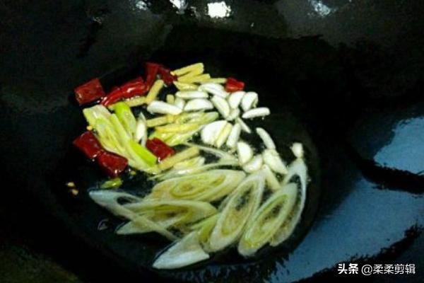 抖音上面的網(wǎng)紅雞爪怎么做？