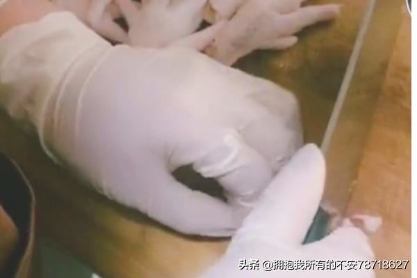 抖音上面的網(wǎng)紅雞爪怎么做？