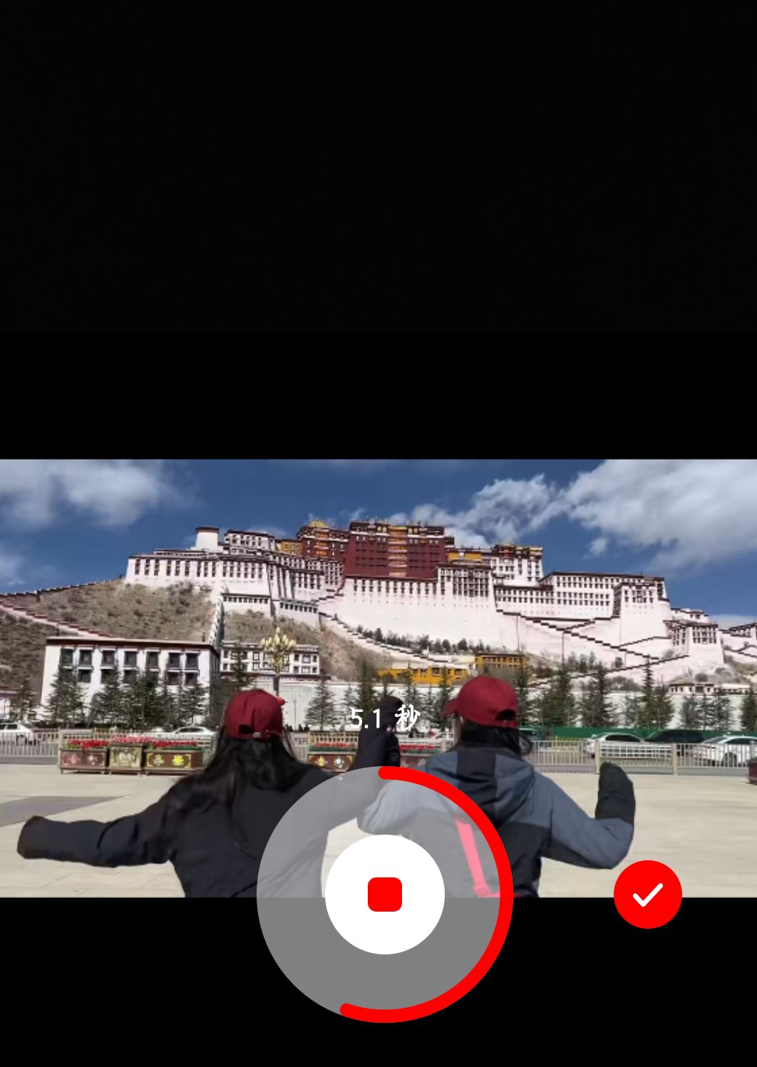 抖音合拍怎么讓另一個(gè)視頻暫停？