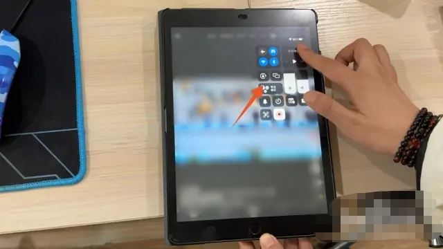 ipadair5抖音怎么橫屏？